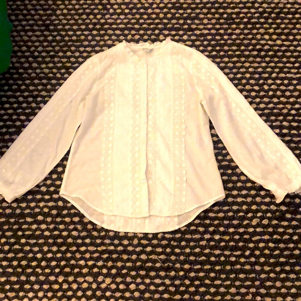Sundance 2022 pretty white lace top!